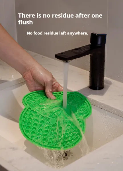 Premium Pet Lick Mat — Slow Feeder with Strong Suction Cup for Dogs & Cats