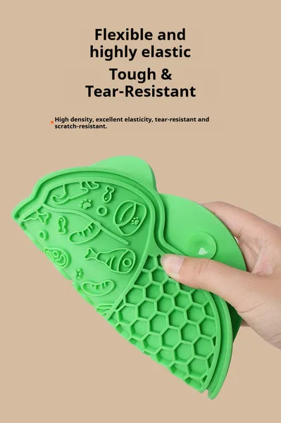 Premium Pet Lick Mat — Slow Feeder with Strong Suction Cup for Dogs & Cats